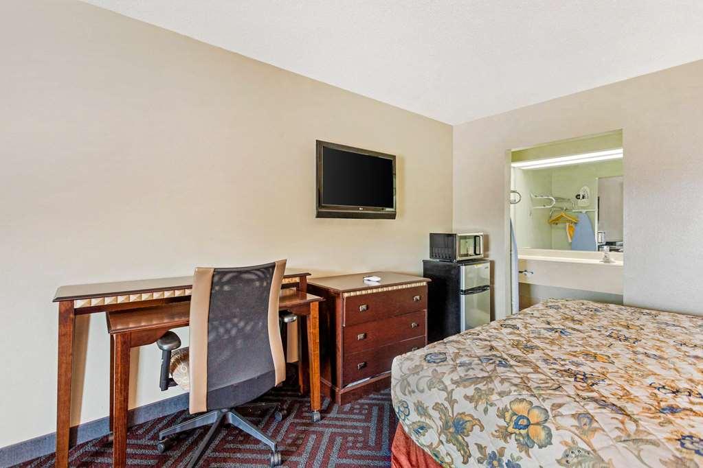 Days Inn - Manchester Room photo